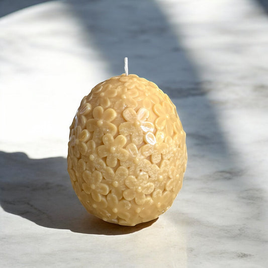 Oval Daisy Decorative Candle